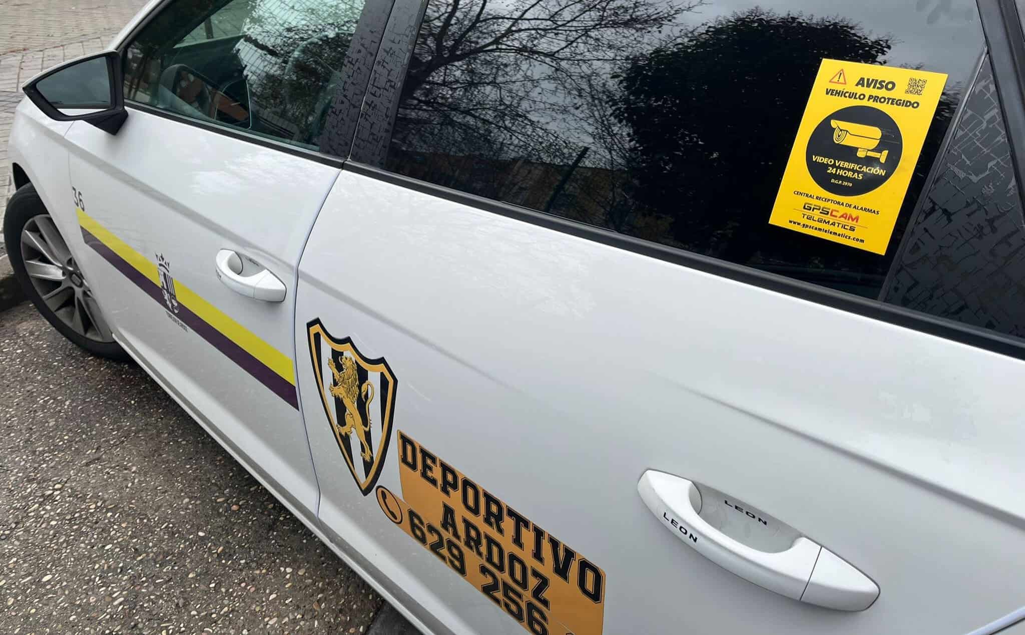 Taxi Torrejón protegido sistema embarcado alamas móviles GPSCAM